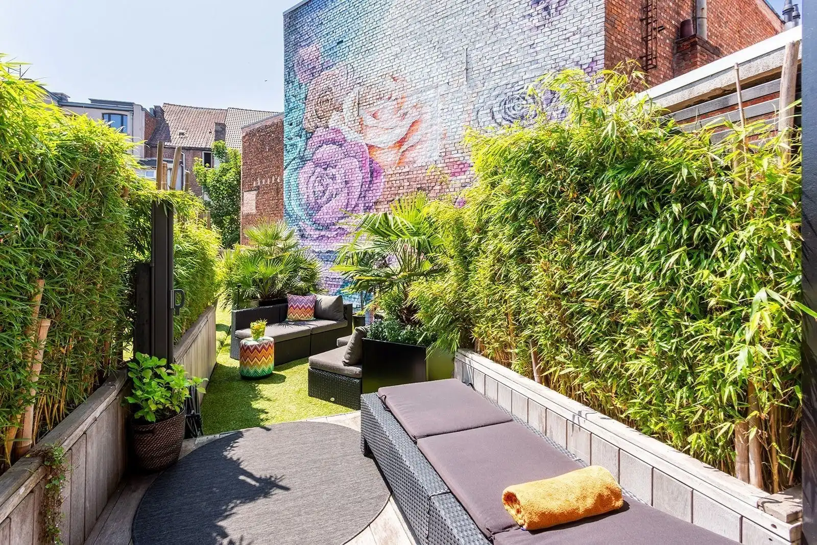 Hoofdfoto van de publicatie: Hoogwaardig afgewerkt appartement met zonnig terras