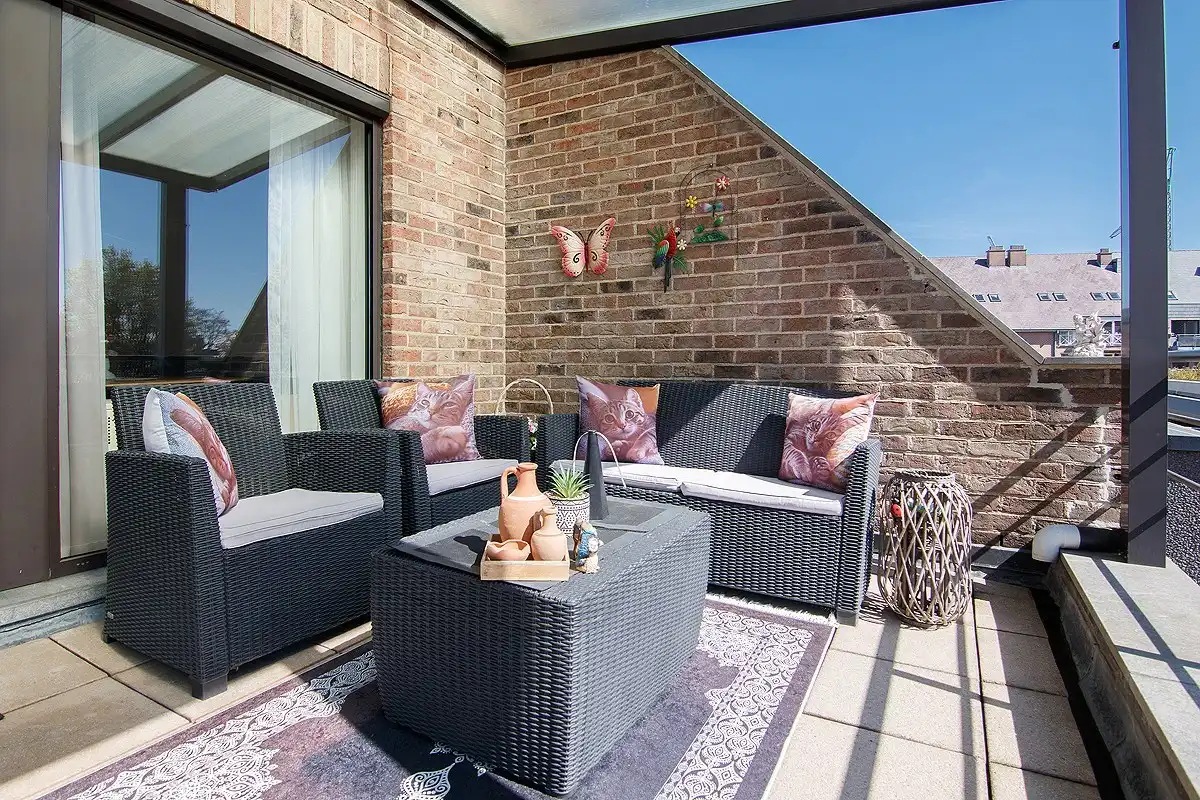 Verzorgd appartement met 2 slaapkamers,  groot terras en lift foto 19