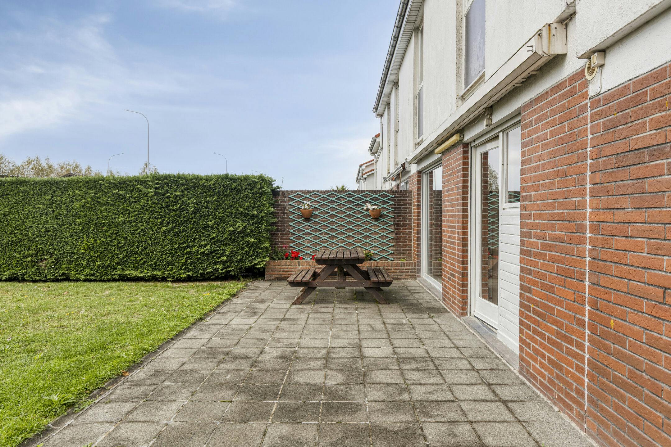 Woning met 4 slaapkamers, tuin en garage te Veurne op 521m². foto 16