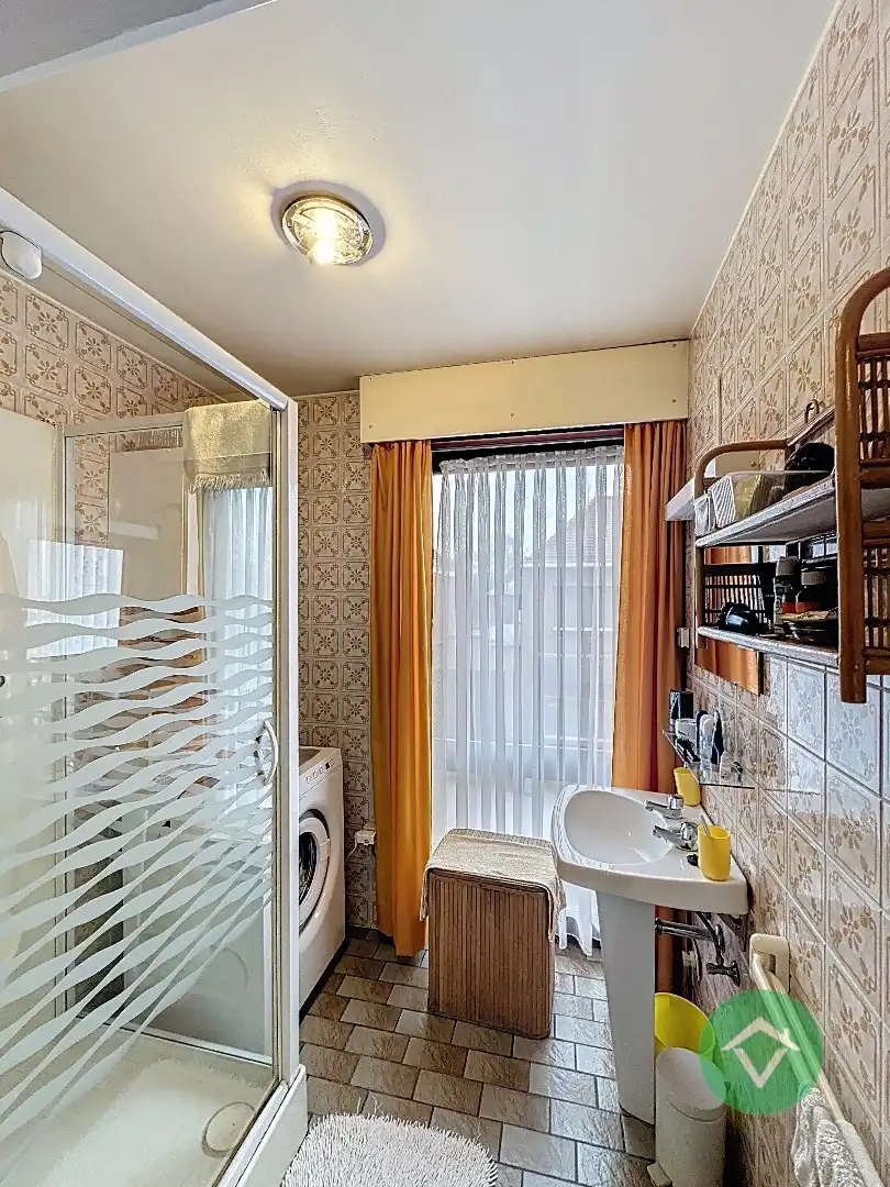 Woning met garage in centrum van Koekelare foto 11