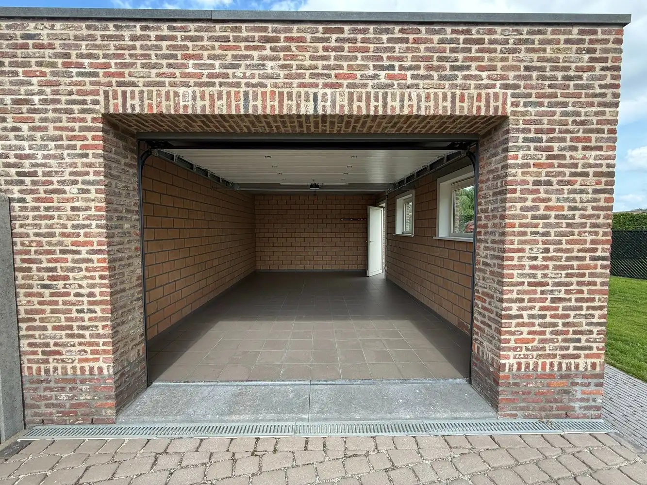 TE HUUR : PRACHTIGE WONING MET 5 SLAAPKAMERS EN 2 BADKAMERS foto 25