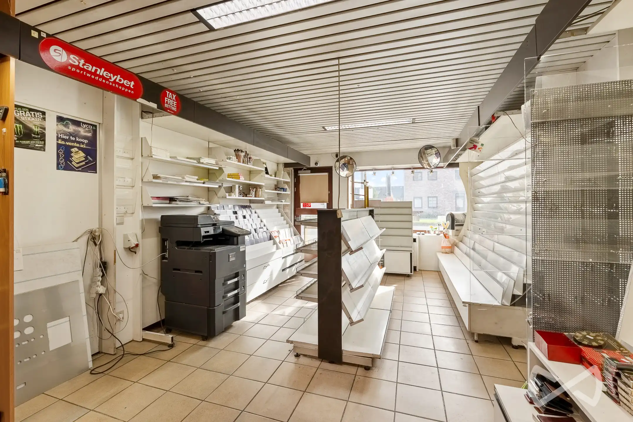TE KOOP | Veelzijdig pand met 5 kamers en atelier van 80 m² foto 9