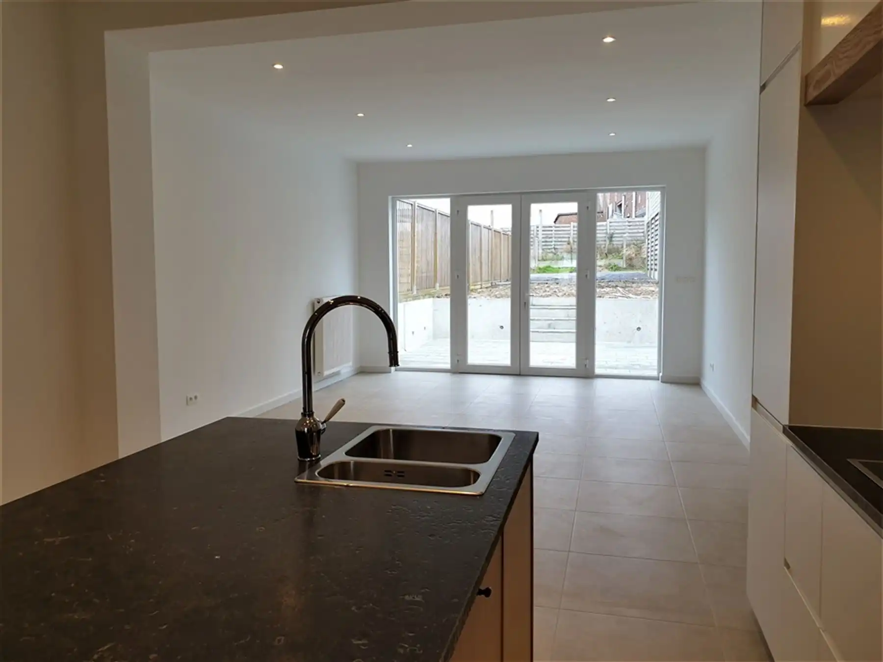 Instapklare woning met 3 ruime slaapkamers foto 3