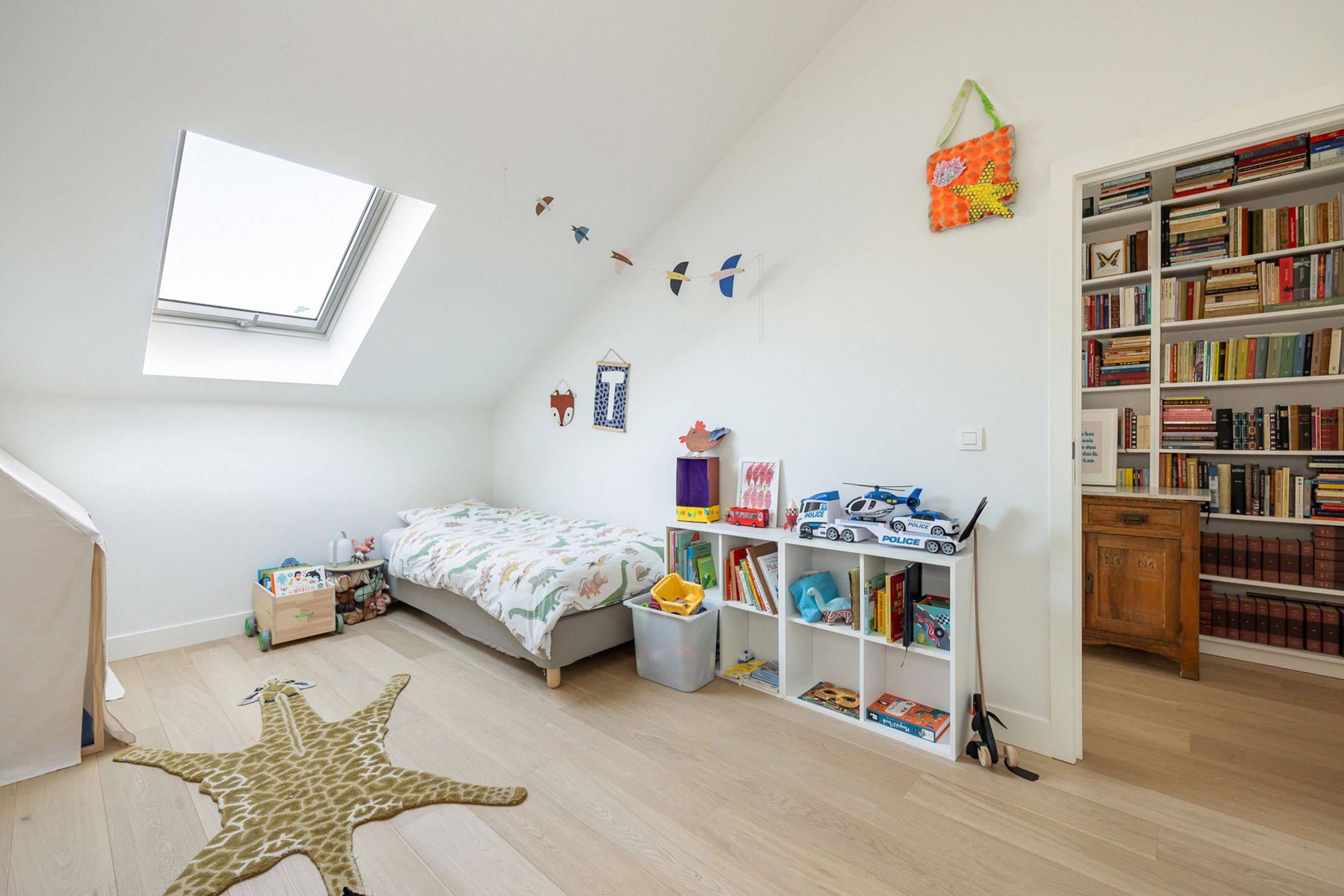 ANTWERPEN ZURENBORG - Subliem gerenoveerde herenwoning  foto 10