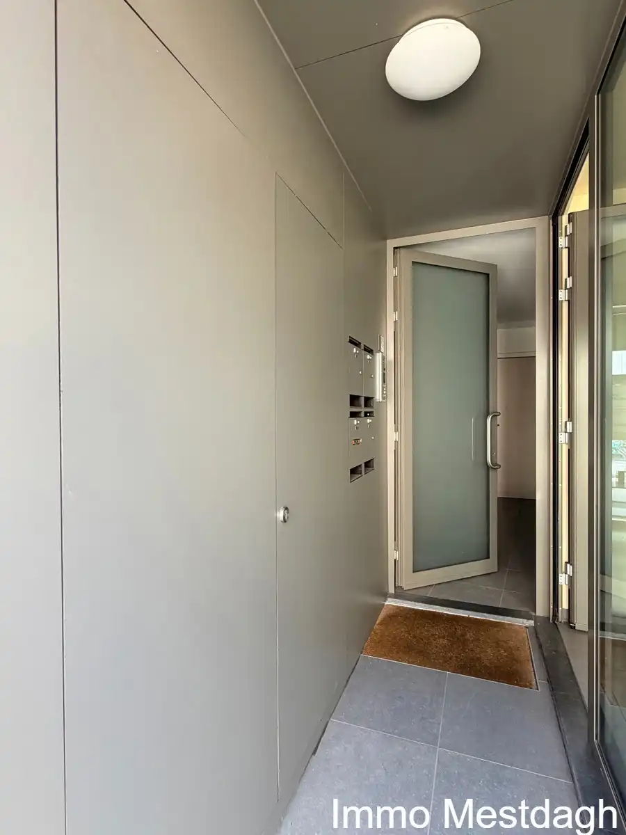 Te Huur comfortabel & energiezuinig 1-slaapkamer appartement/studio in centrum Diest foto 4