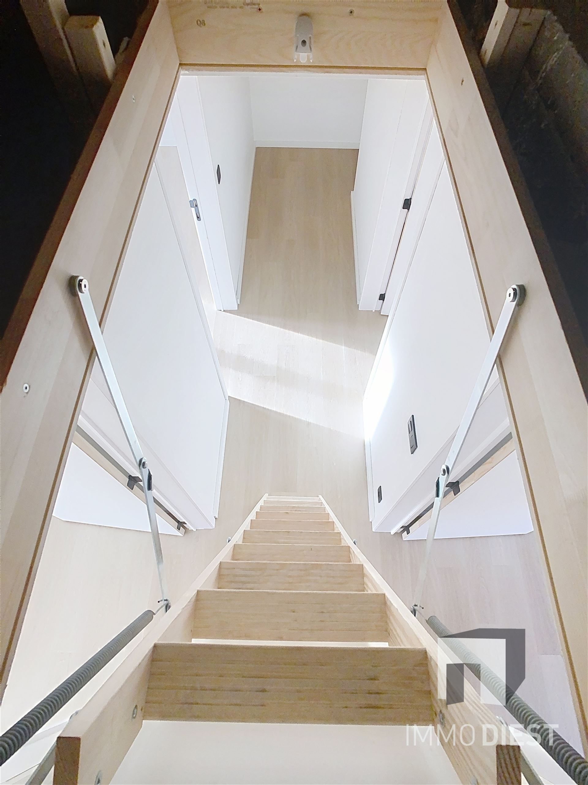 Charmante energiezuinige nieuwbouwwoning met zonnige tuin in hartje Zichem. foto 21