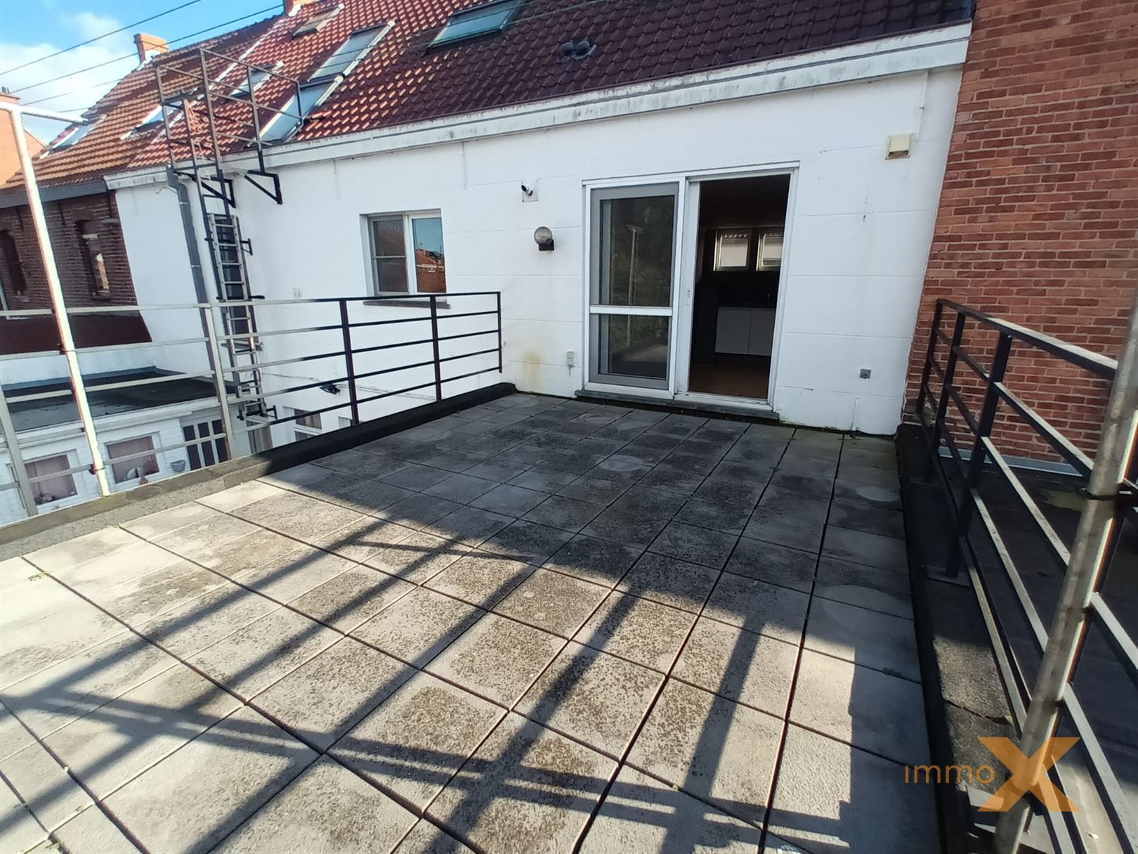 RUSTIG GELEGEN 2 SLPK APPARTEMENT MET GROOT TERRAS foto 3