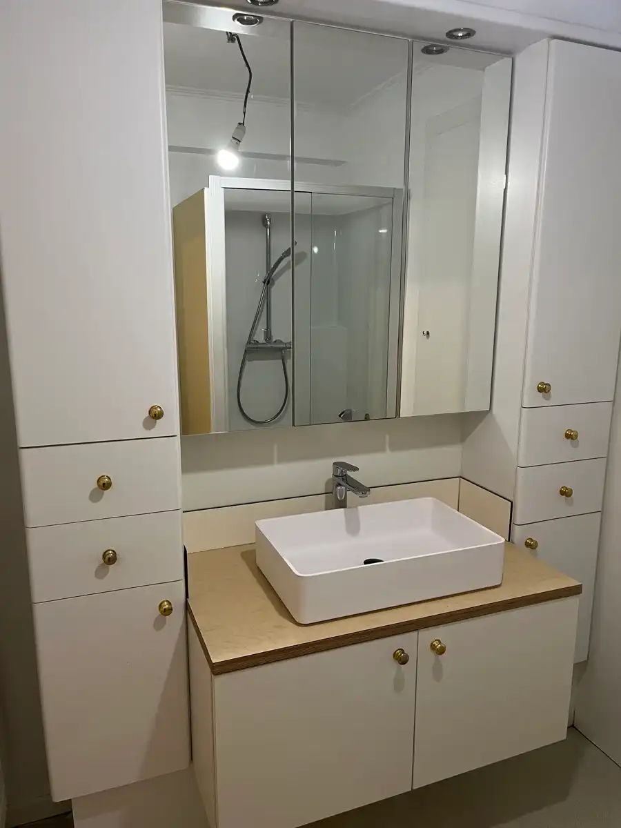 Vernieuwd 3-slaapkamerappartement in hartje Aalst foto 23