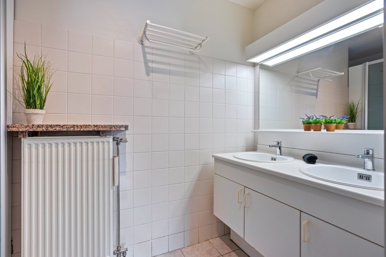 Mooi 2-slaapkamerappartement in hartje Menen! foto 14