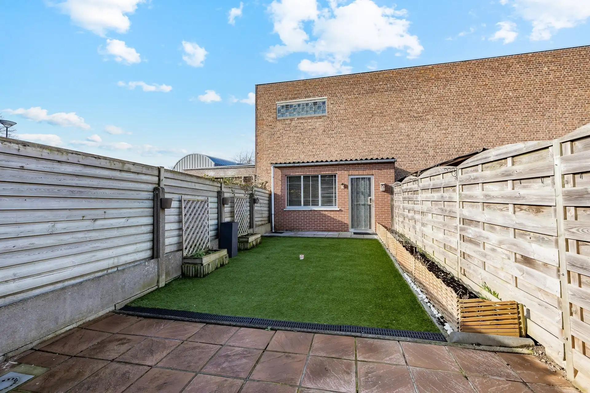 Leuke rijwoning in doodlopende straat in Wetteren foto 24
