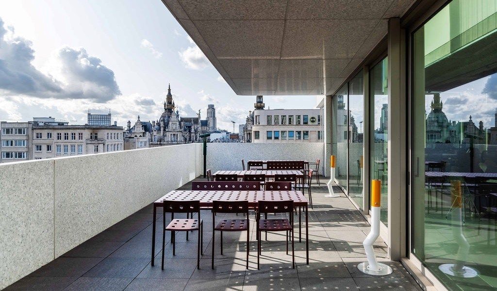 SQ Antwerp Tower - Luxueuze gemeubelde kantoren met diensten foto 15