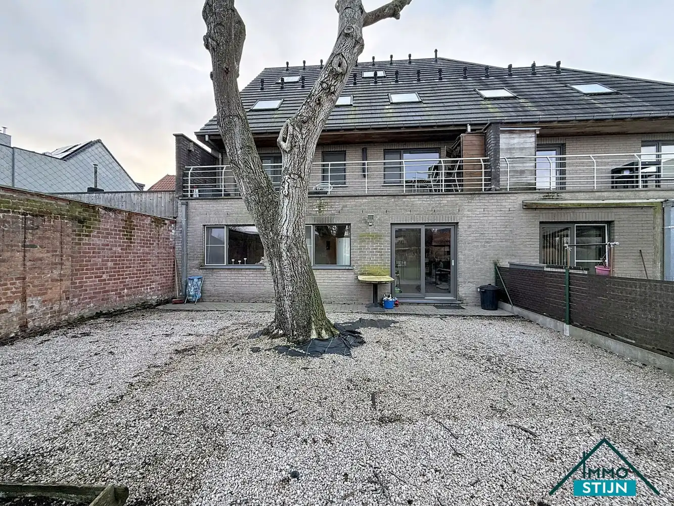 Ruim gelijkvloers appartement foto 11