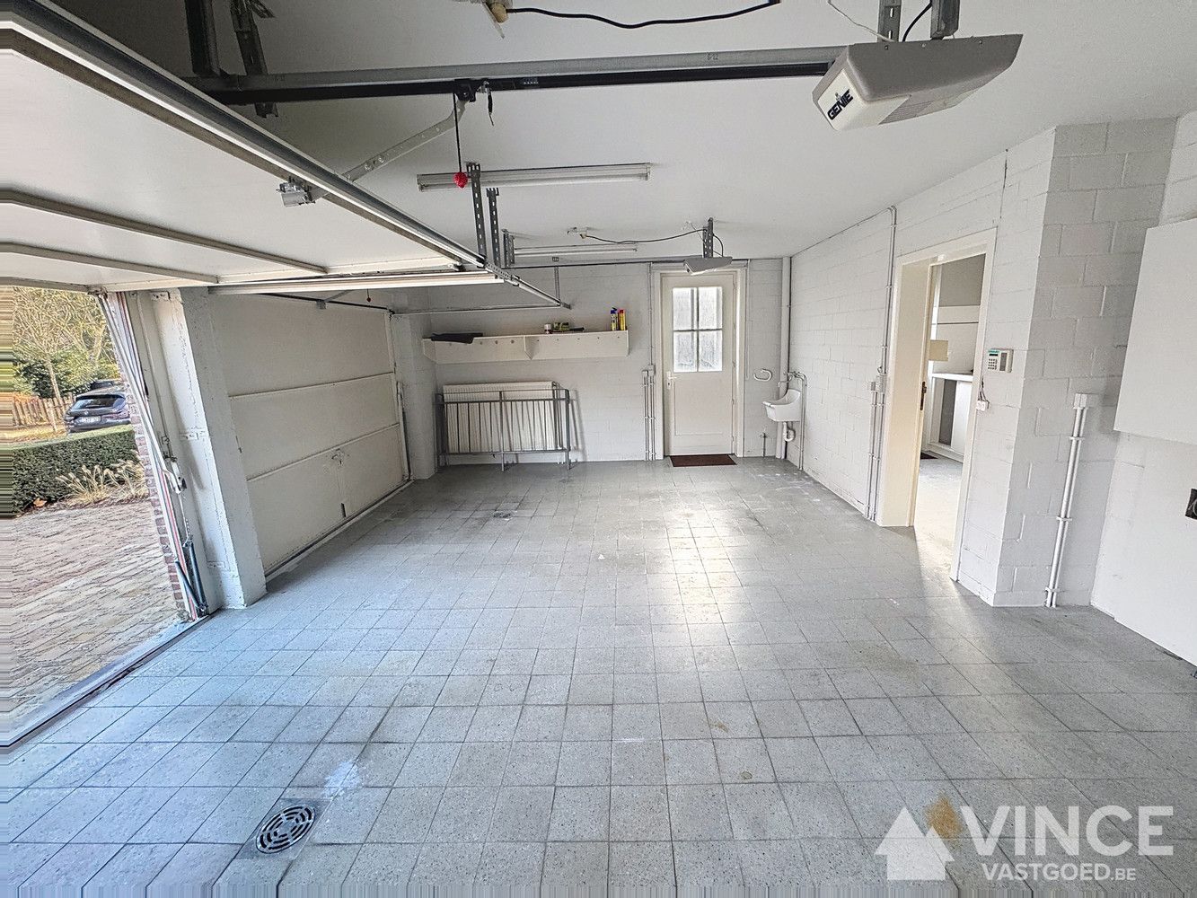 Instapklare gezinswoning met zonnige tuin in rustige doodlopende straat foto 20