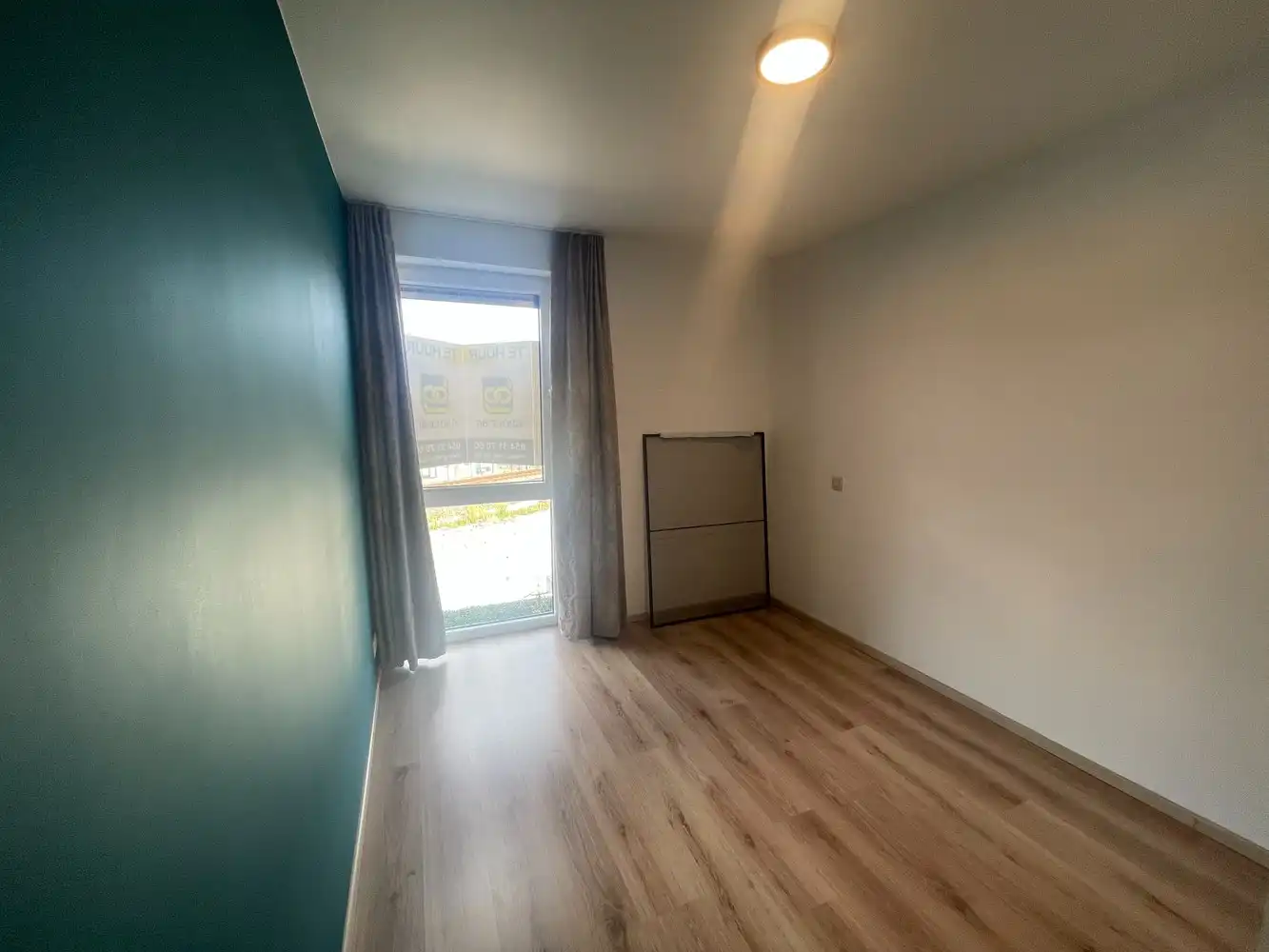 Appartement met terras en garage in het centrum van Moerbeke foto 13