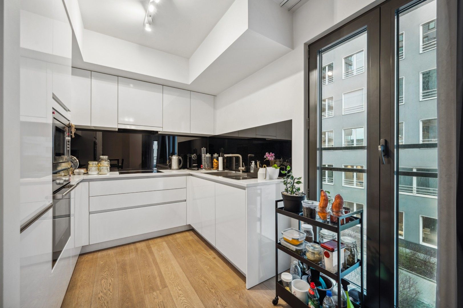 Spacious 3 bedroom apartment with garden view foto 7