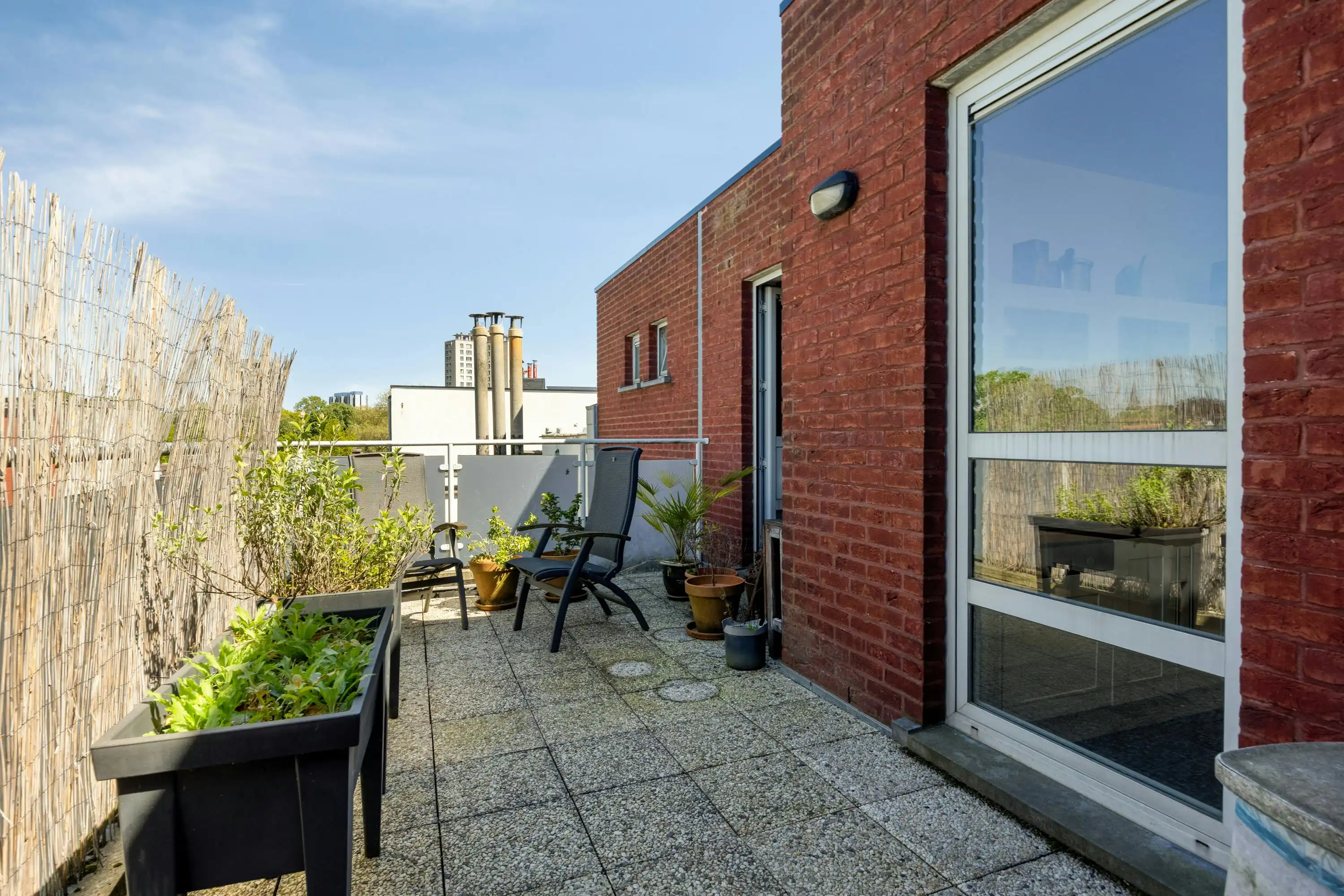 Ruim 3-slaapkamerappartement met terras te koop in Antwerpen foto 9
