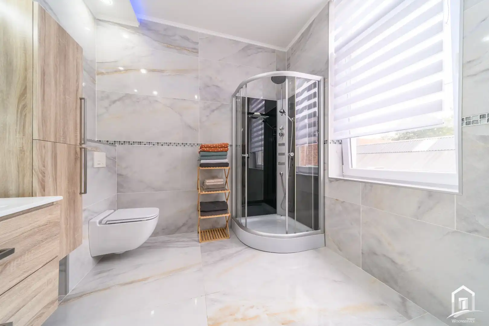 Instapklare, gerenoveerde woning aan de stadsrand van Aalst foto 11