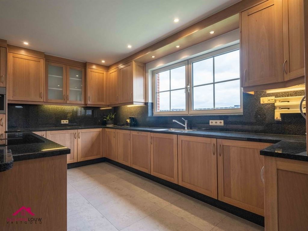 Gerenoveerde vrijstaande woning foto 18
