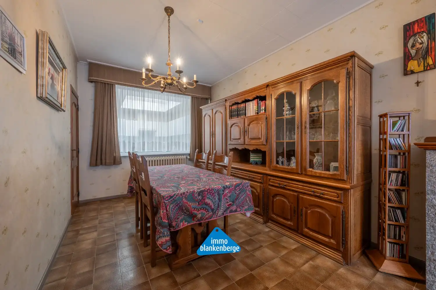 Grote gezinswoning met tuin en 7 slaapkamers nabij centrum en zee foto 10