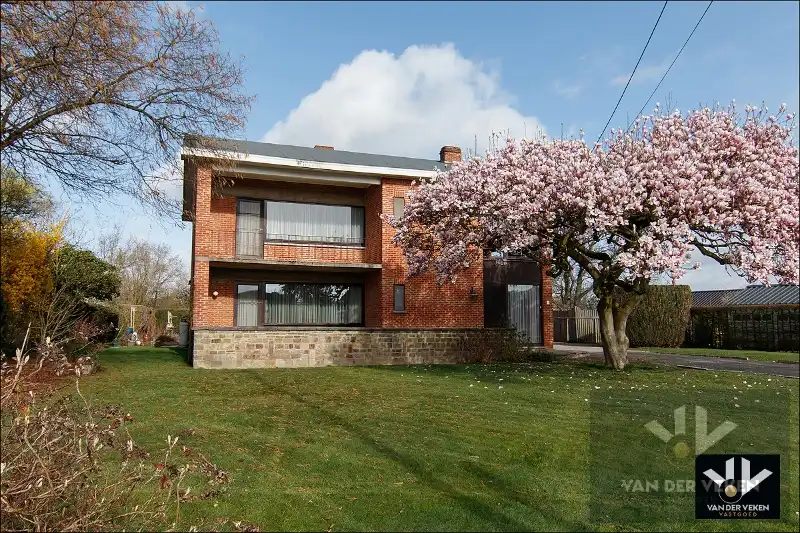 RUIME GEZINSWONING MET 4 SLAAPKAMERS foto 2