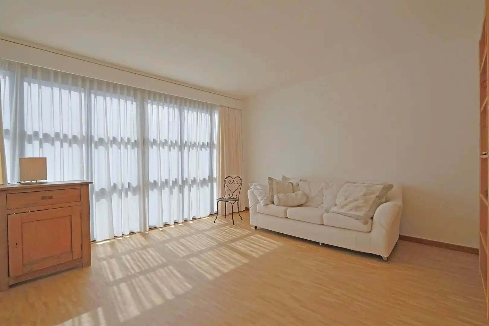 Instapklaar drie-slaapkamer appartement in het centrum foto 11
