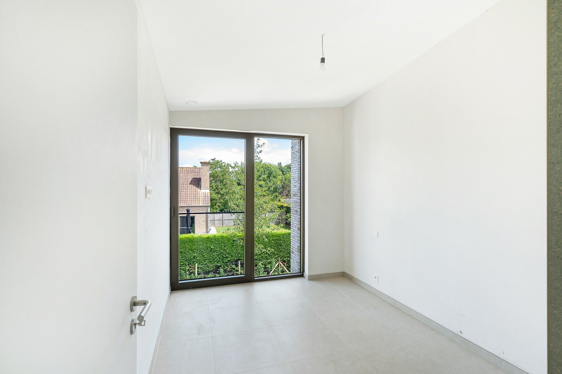 Ongemeubeld: moderne geothermische en energiezuinige woning te Knokke foto 20