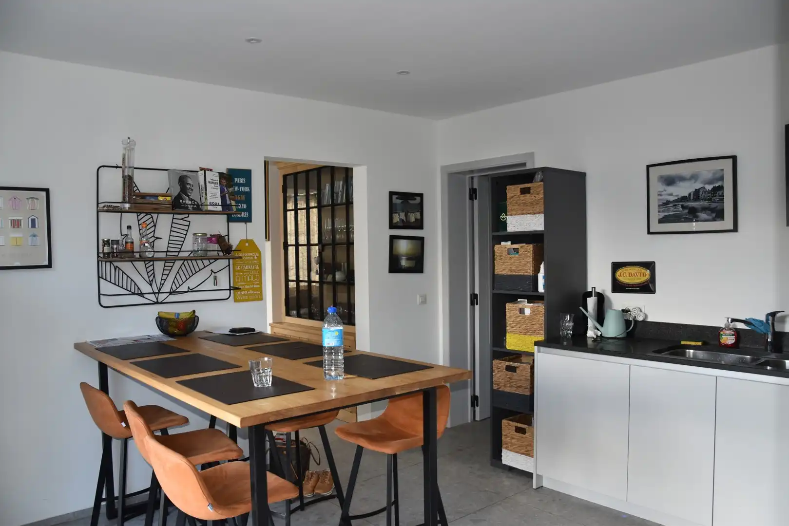 Charmante kustvilla, volledig gerenoveerd in een rustige buurt tussen Koksijde bad en Koksijde dorp. foto 7