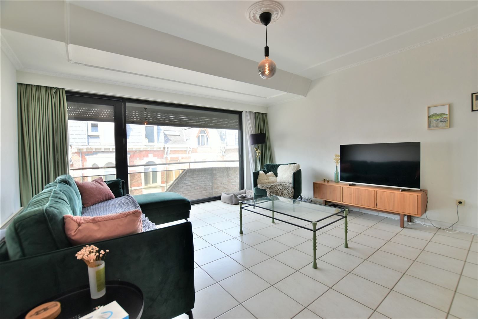 Ruim 2-slpk appartement met garage te St-Gillis Dendermonde foto 3