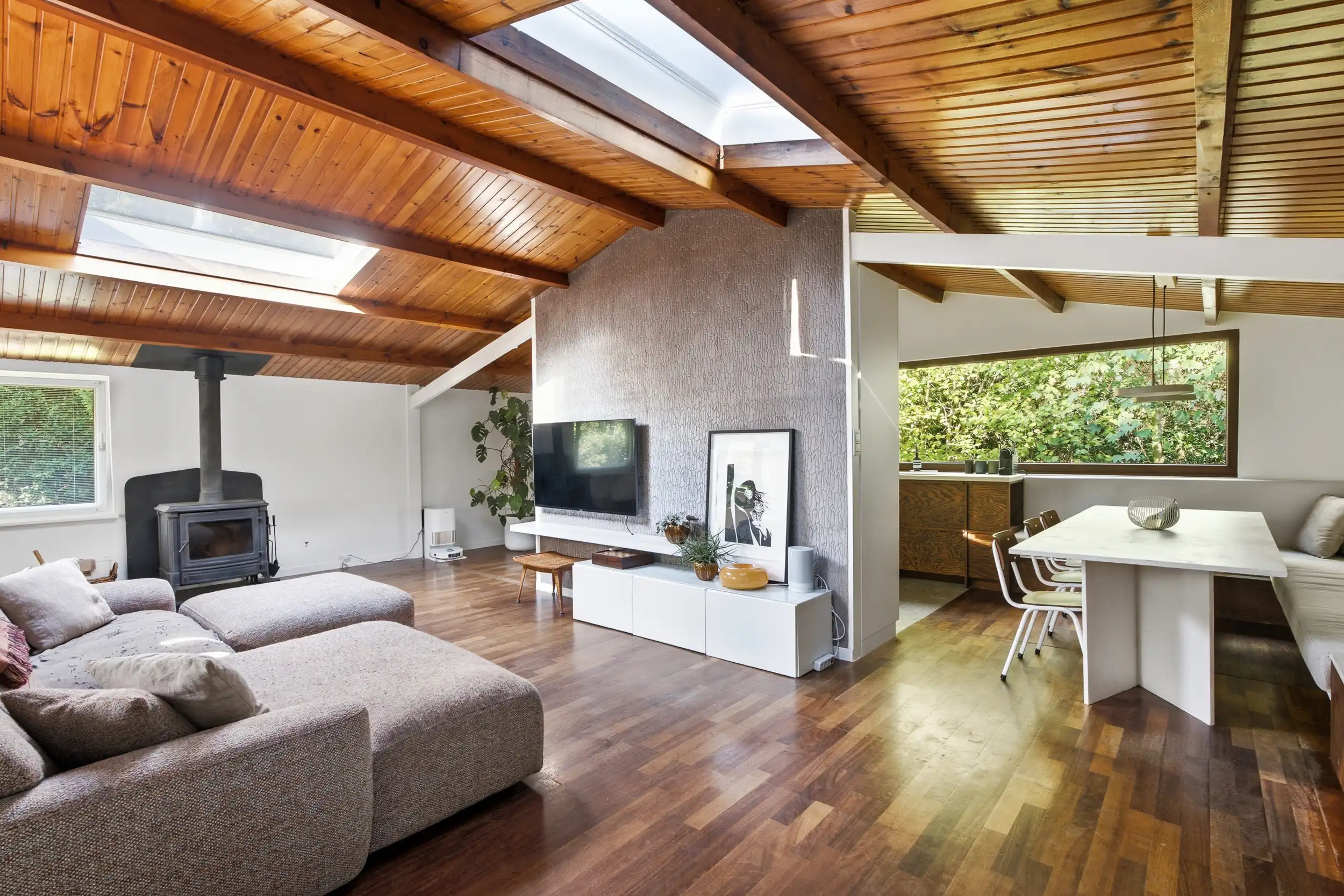 Vernieuwde chalet in het groen - domicilie mogelijk! foto 3