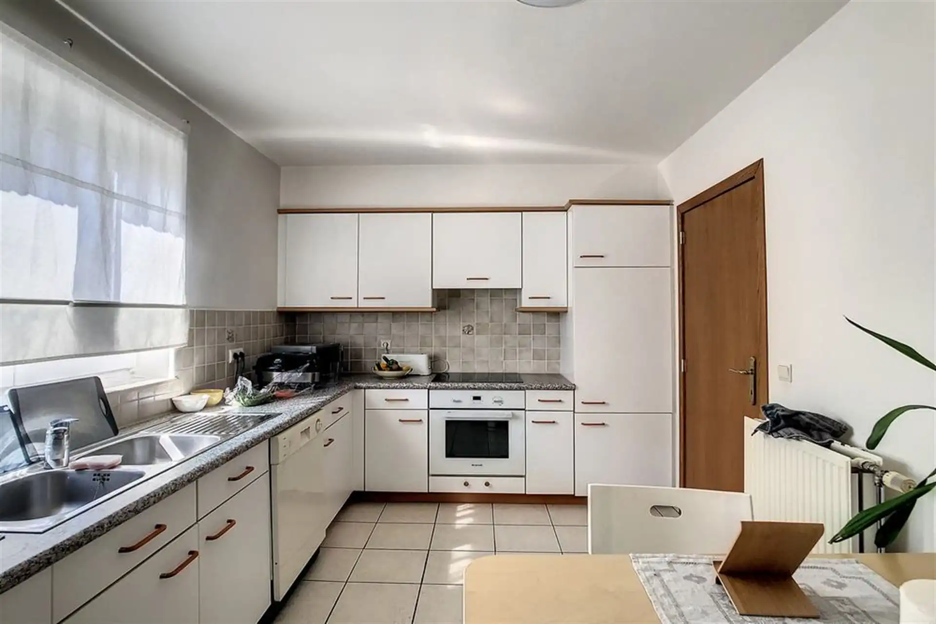 Mooi gelijkvloers appartement foto 8