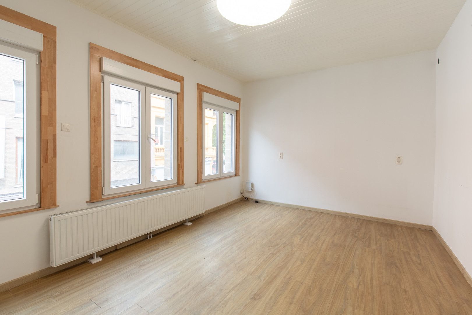 Handelspand met woonst in Chinese wijk foto 12