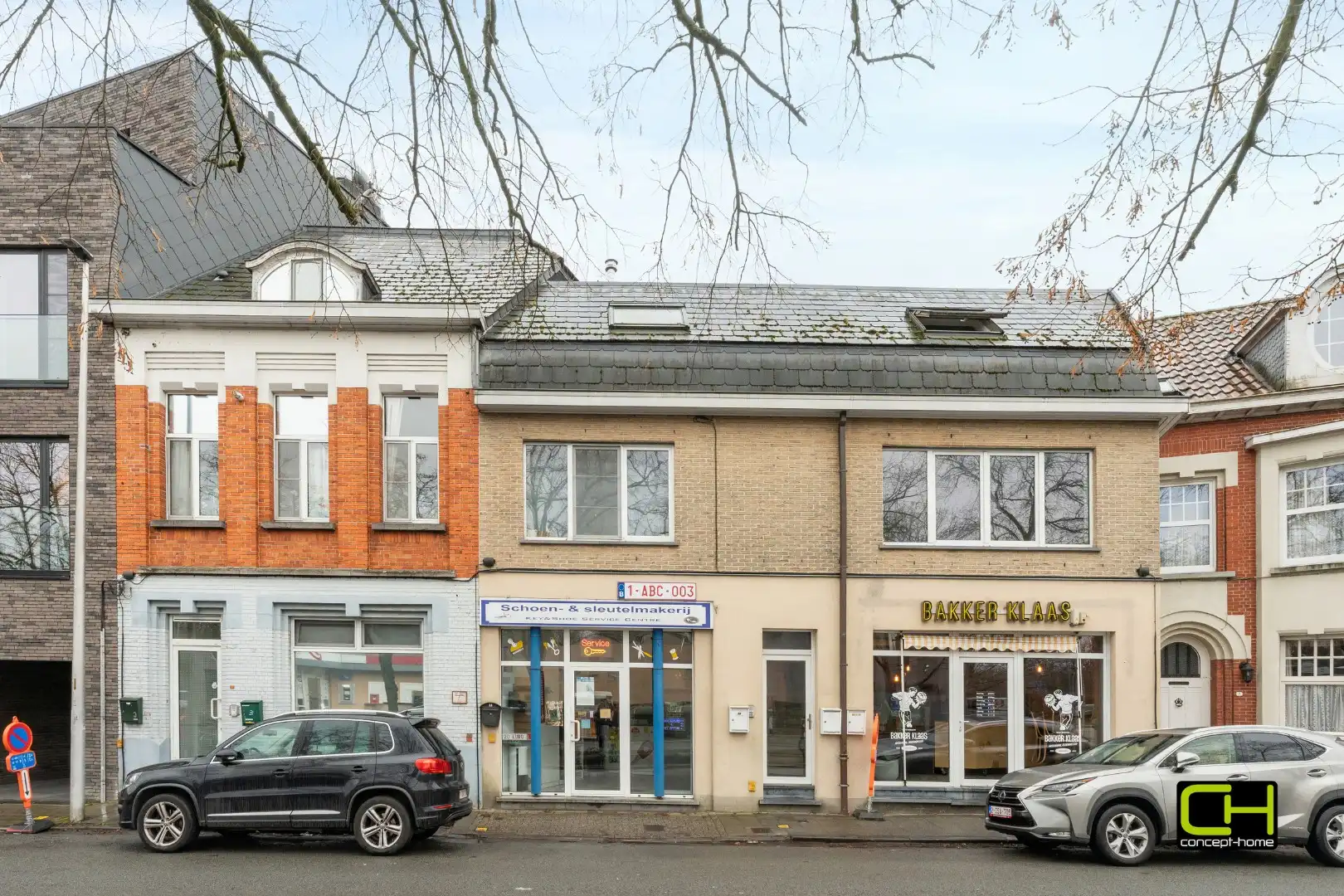 Commercieel pand te koop in Mariakerke foto 4