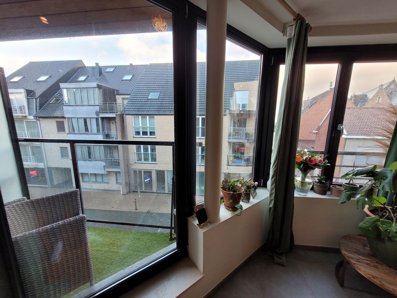 Instapklaar 3 slaapkamer duplex appartement in het hartje van Aalter foto 5