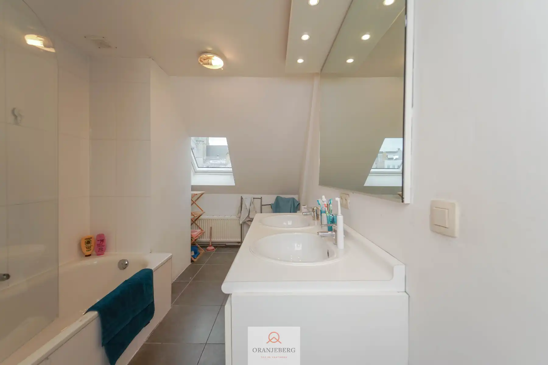 Duplex-appartement (95 m²) vlakbij Korenmarkt foto 14