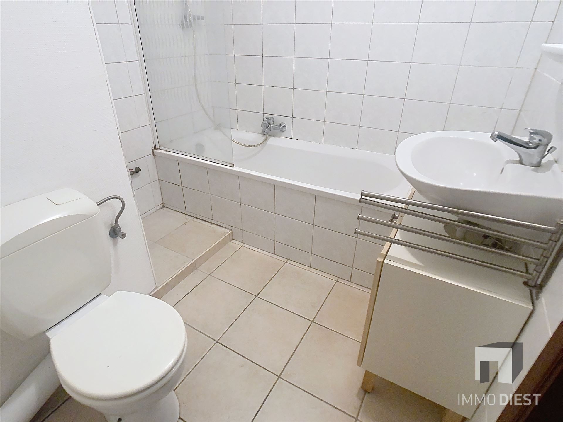 Uniek appartement (100 m²) met 3 slaapkamers, dubbele garage, lift en kelder op een toplocatie in Leuven! foto 24