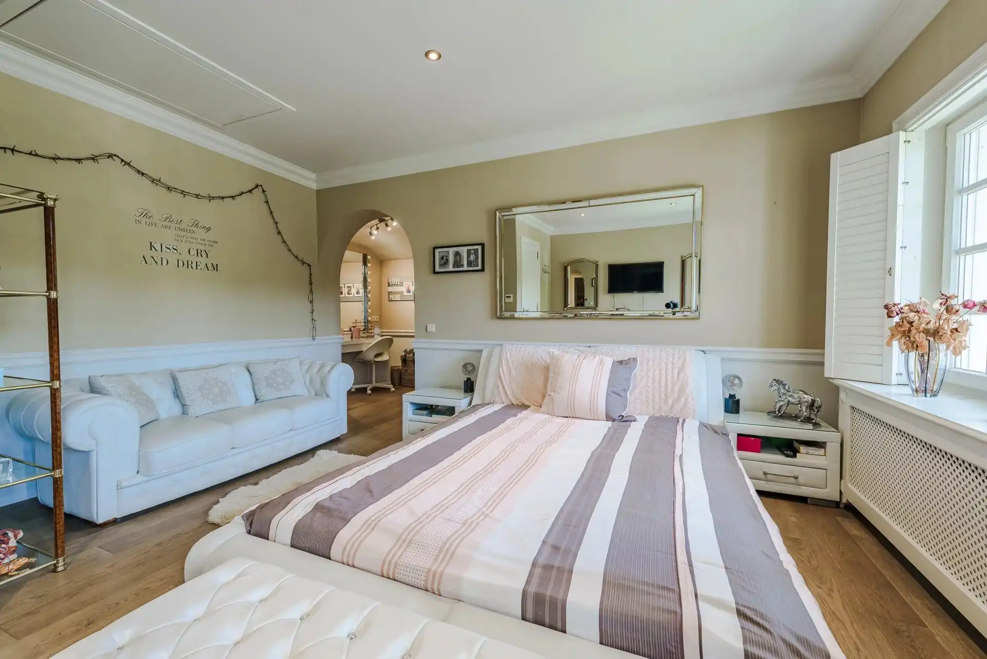 Prachtige luxueuze villa in Amerikaanse stijl met 4 slaapkamers en 2 badkamers. foto 18