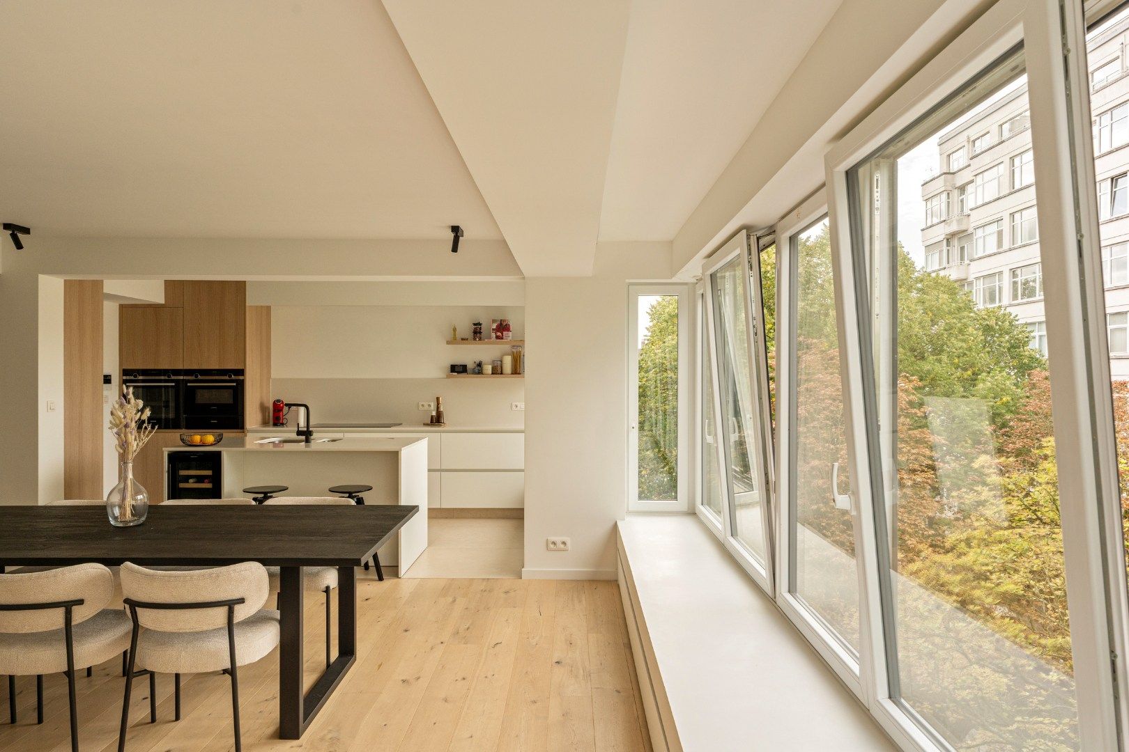 instapklaar luxe 3-slaapkamerappartement met groen uitzicht en autostaanplaats foto 12