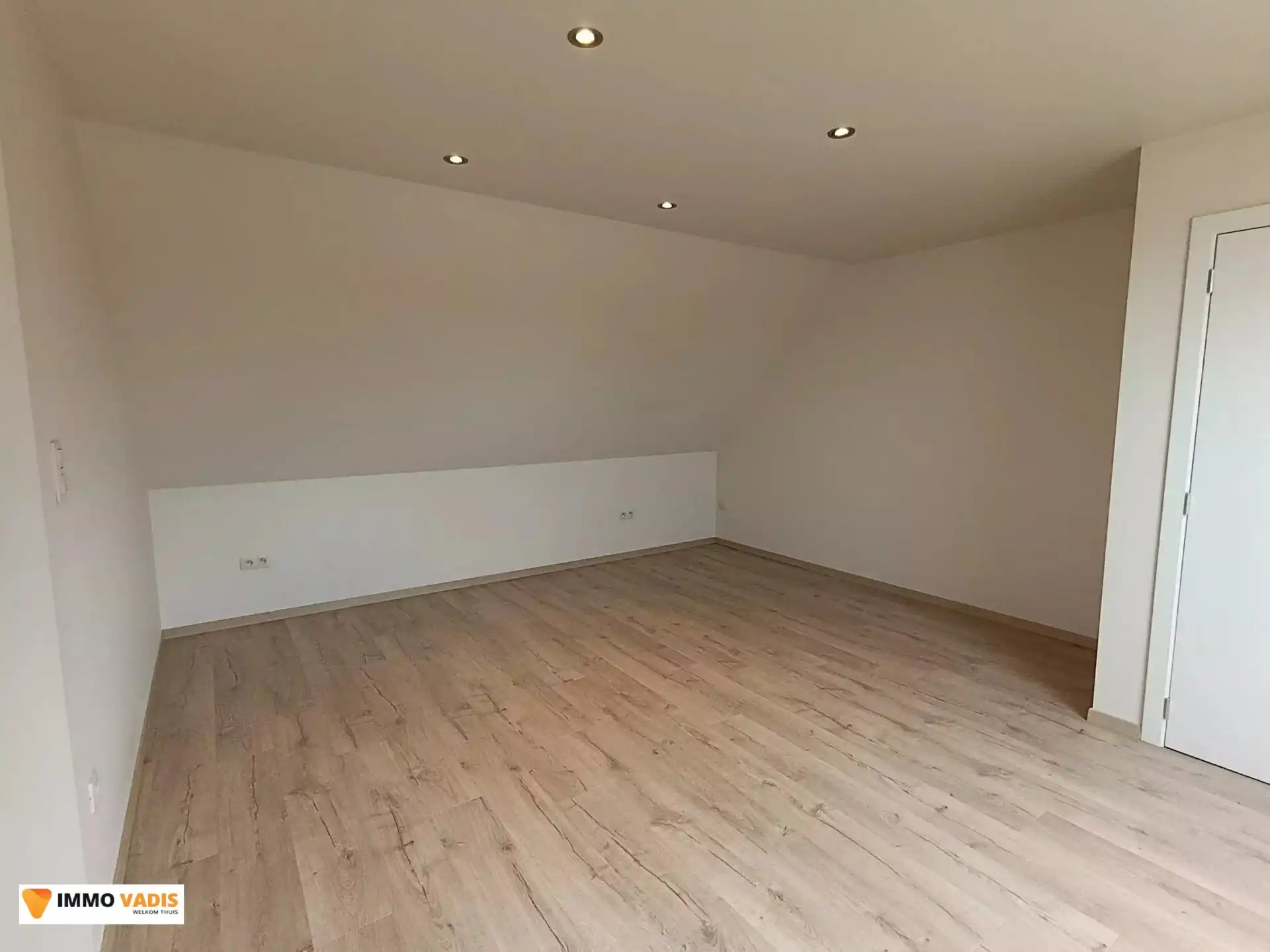 Ruime gezinswoning met tuin en 3 slaapkamers te Landen foto 12