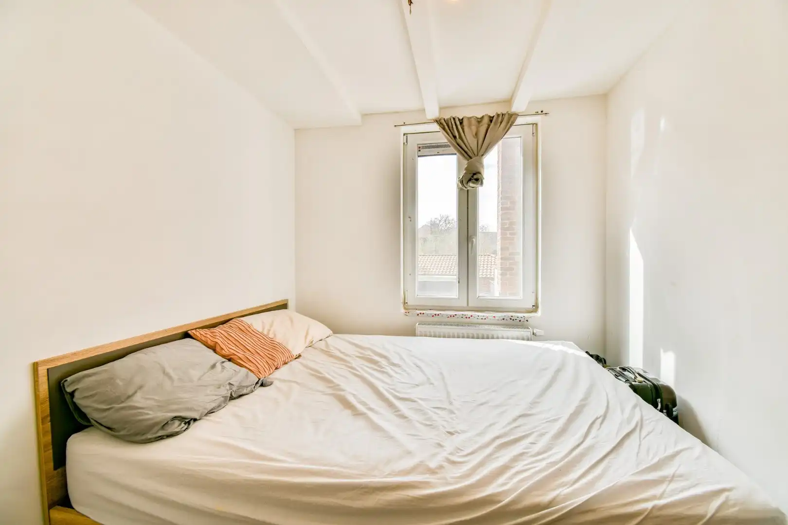 Energiezuinige woning met vier slaapkamers in centrum Roeselare! foto 9