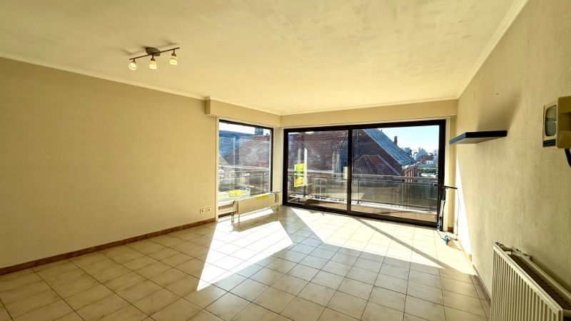 Centraal gelegen appartement met 2 slaapkamers foto 3