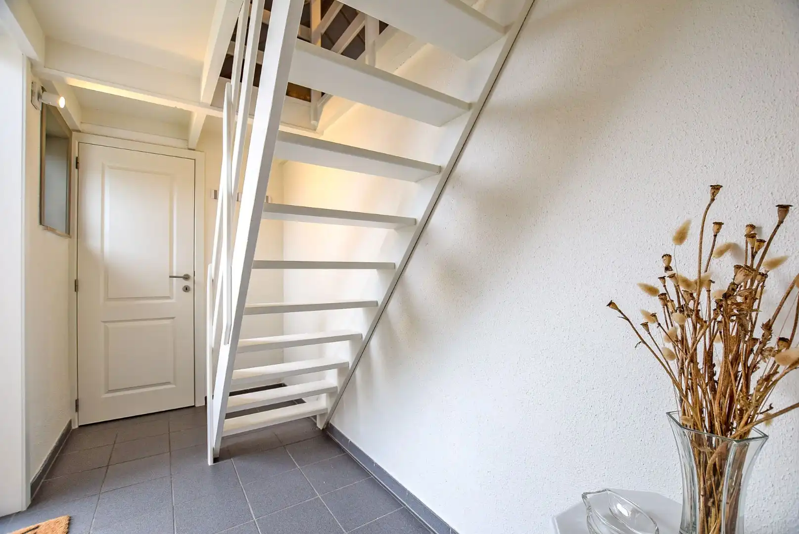 Prachtig onderhouden vakantiewoning (type vissershuis) met 3 slaapkamers en privé-parkeerplaats te Oostduinkerke.  foto 12