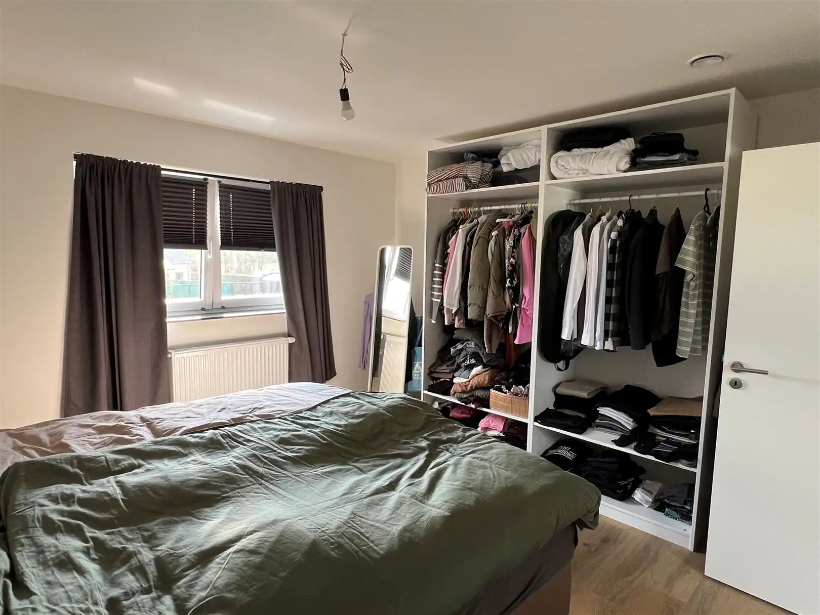 Prachtige NWB te huur met 3 slaapkamers te Deerlijk. foto 10