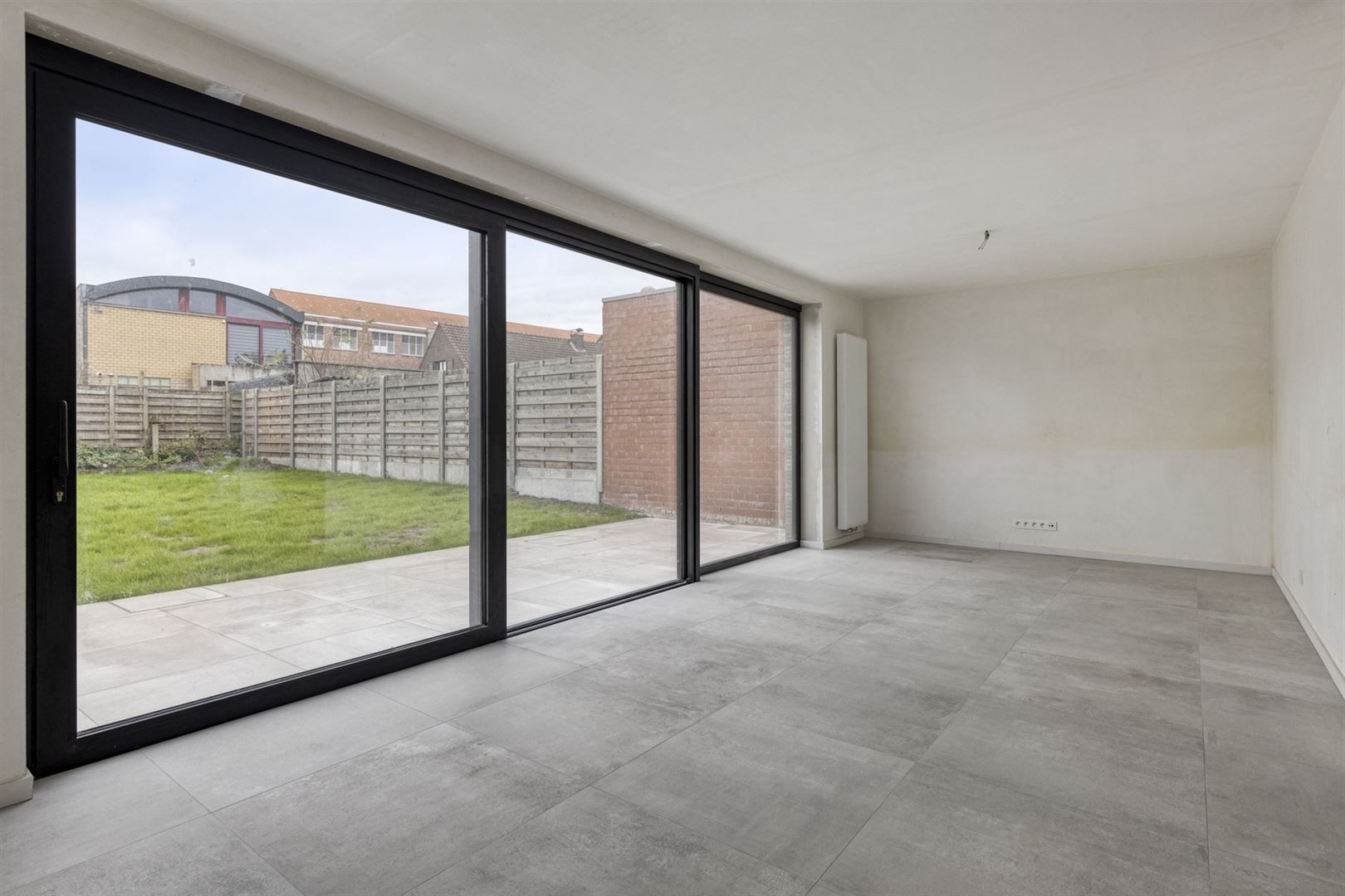 Rustig gelegen nieuwbouw woning met zonnige tuin en 4 slaapkamers. foto 3