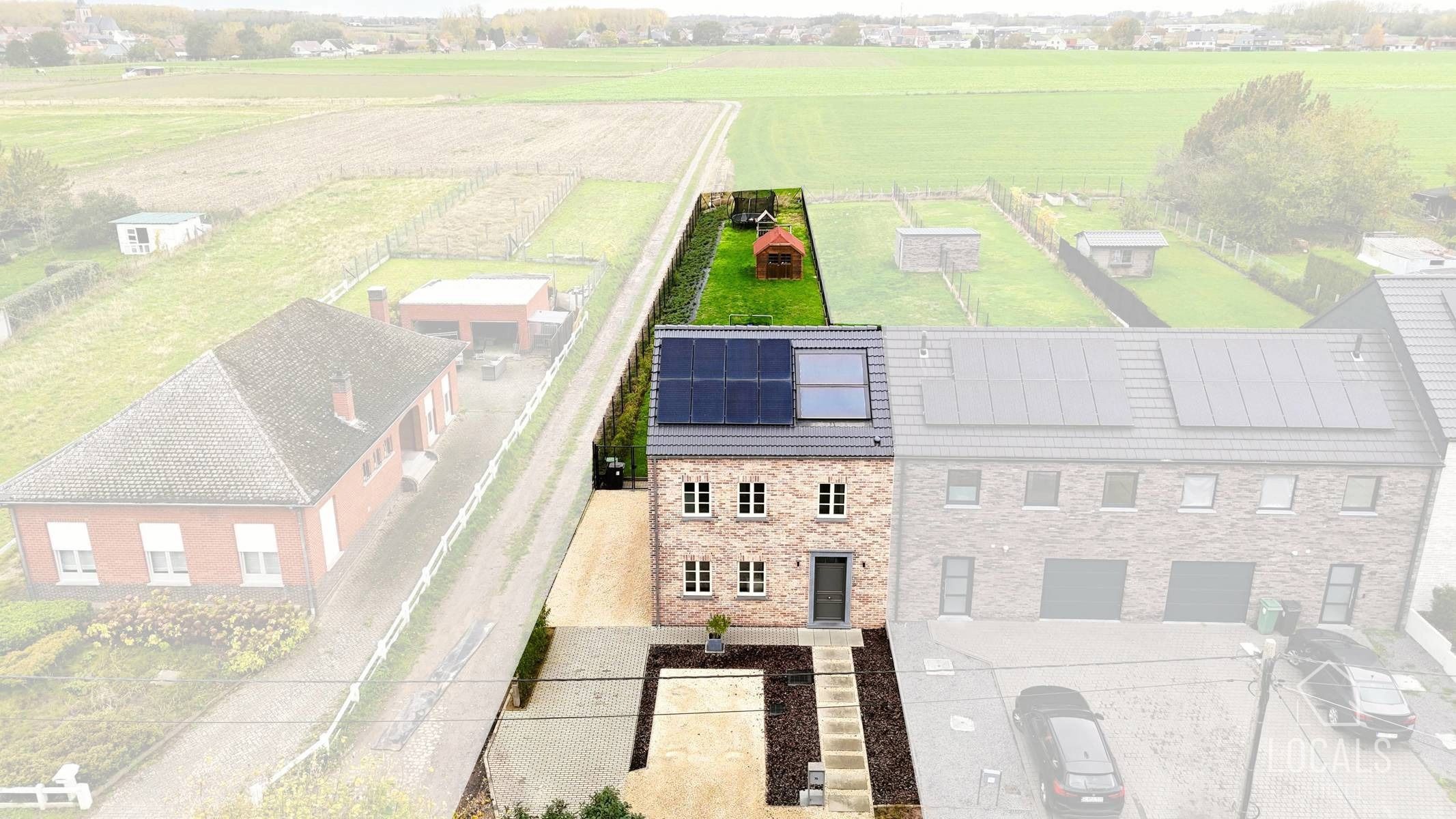 Mooie BEN-woning met prachtig verzicht op rustige locatie foto {{pictureIndex}}