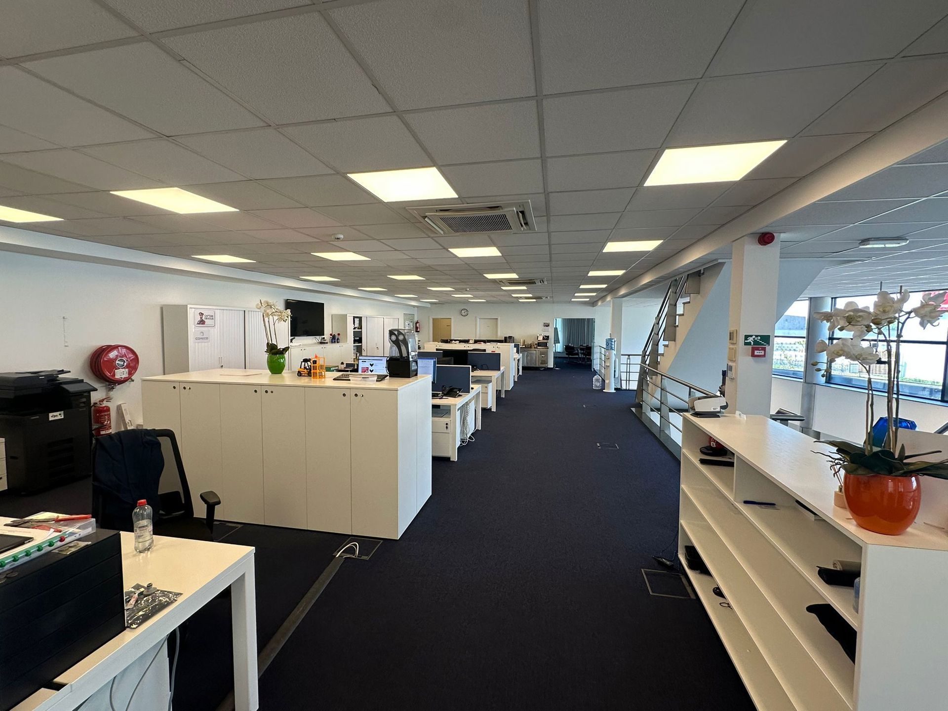 TE HUUR Bedrijfsgebouw te Wilrijk foto 4