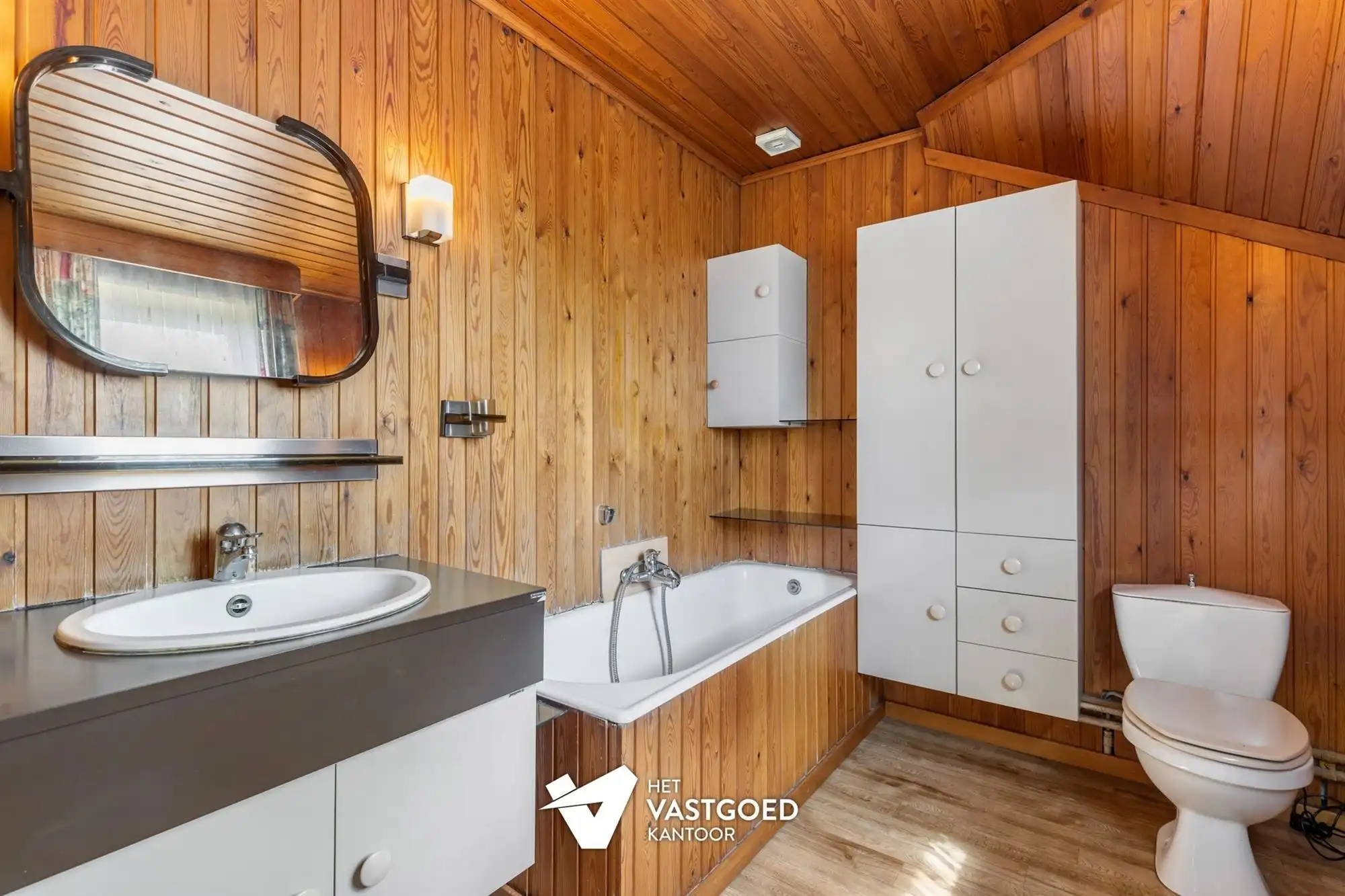 STATIGE WONING MET RENOVATIEMOGELIJKHEDEN MET 4 SLAAPKAMERS EN KNUSSE TUIN TE TESSENDERLO CENTRUM foto 19