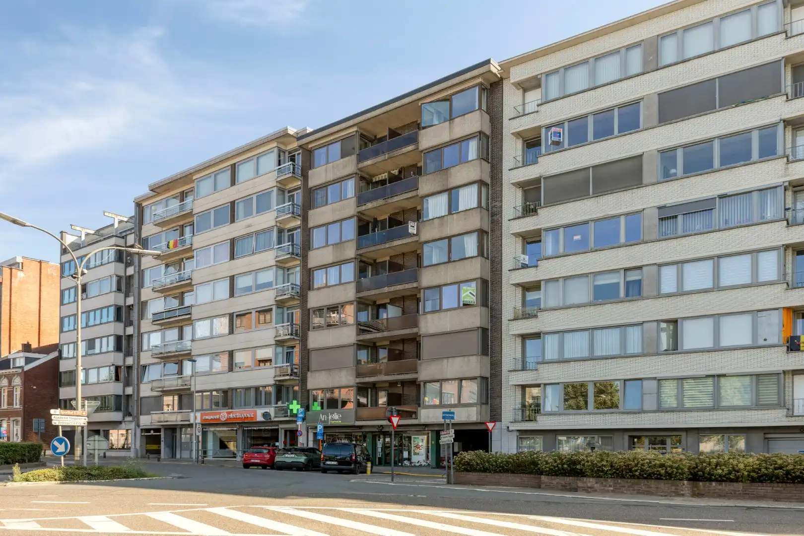 Ruim appartement met vrij uitzicht en garage - centrum Tongeren foto 20