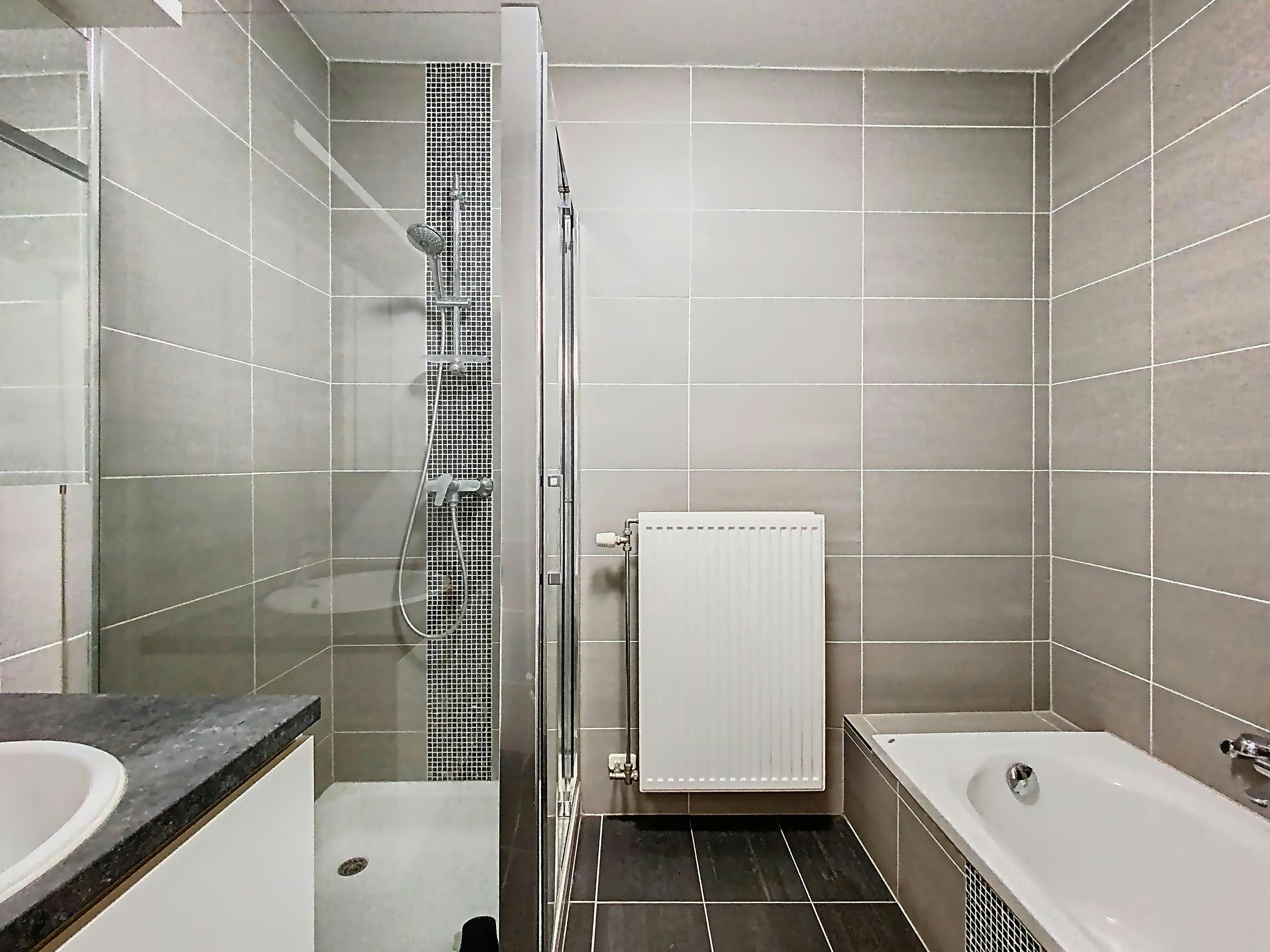 Gezellig gelijkvloers appartement met 2 slaapkamers en tuin foto 6