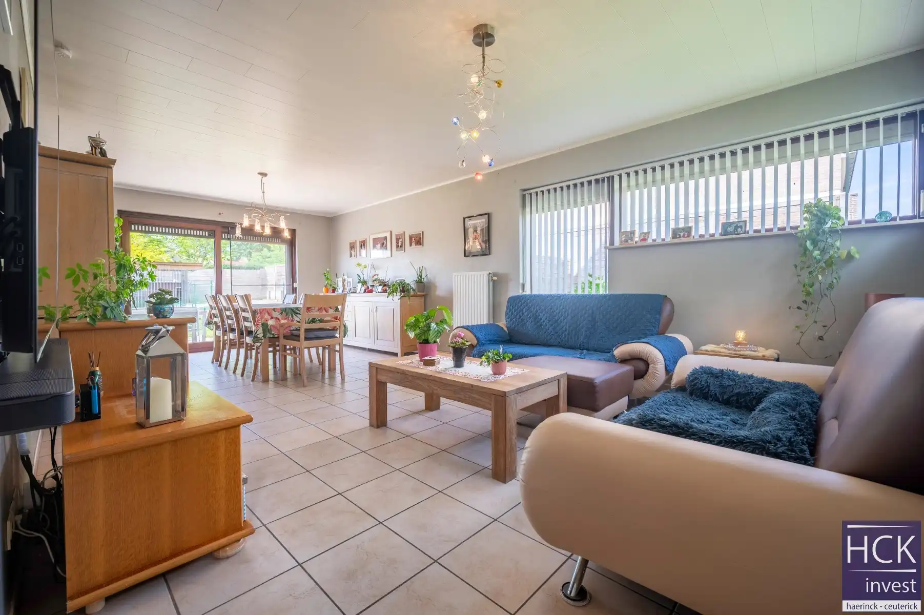 KRUISHOUTEM - Uitermate goed onderhouden woning met 3 SLPK. op toplocatie! foto 5