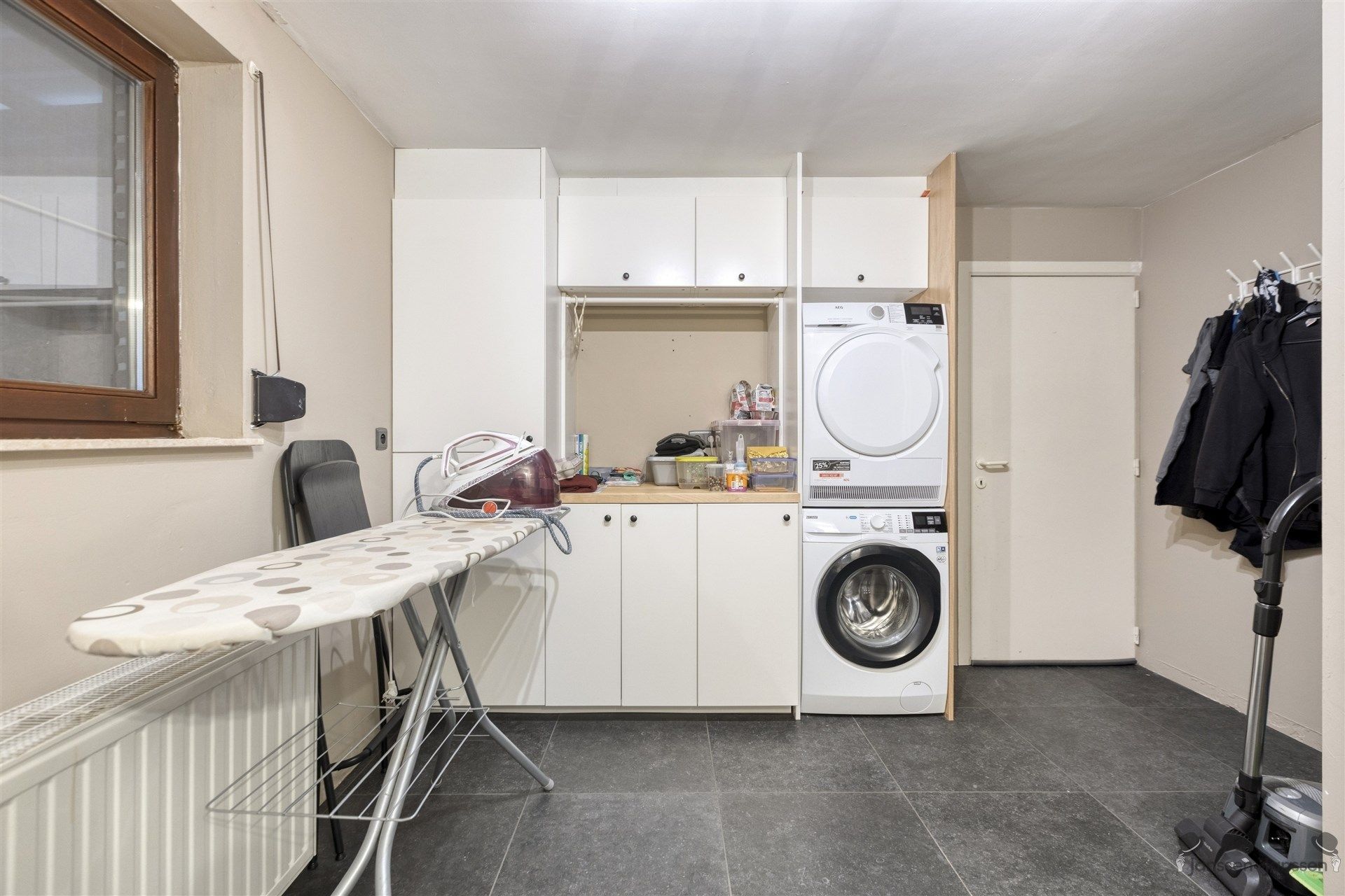 Instapklare recent vernieuwde gezinswoning foto 18